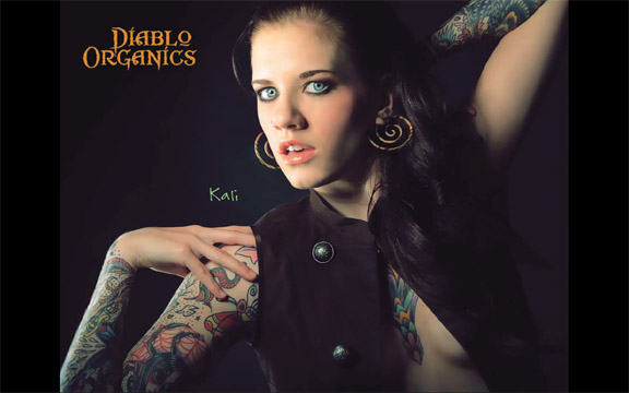 This is Kali of Fine Line Tattoo in Garland, USA.